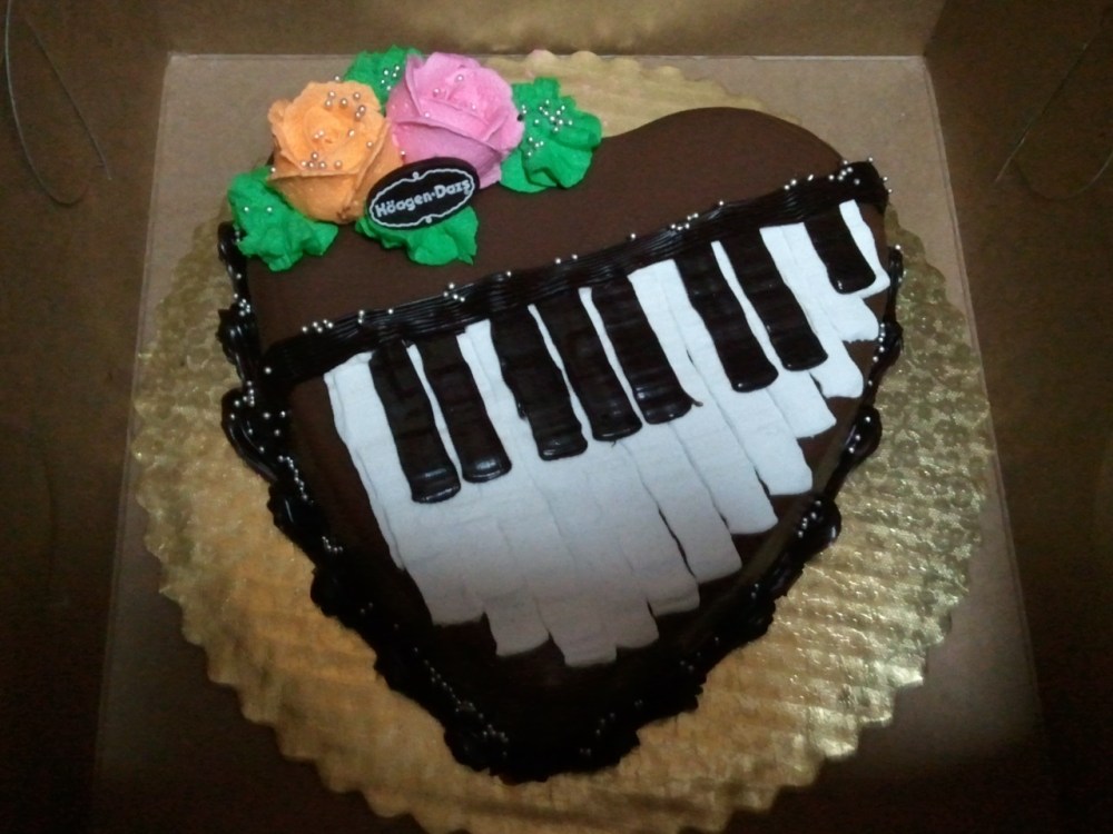 Haagen Dazs Ice Cream Cake