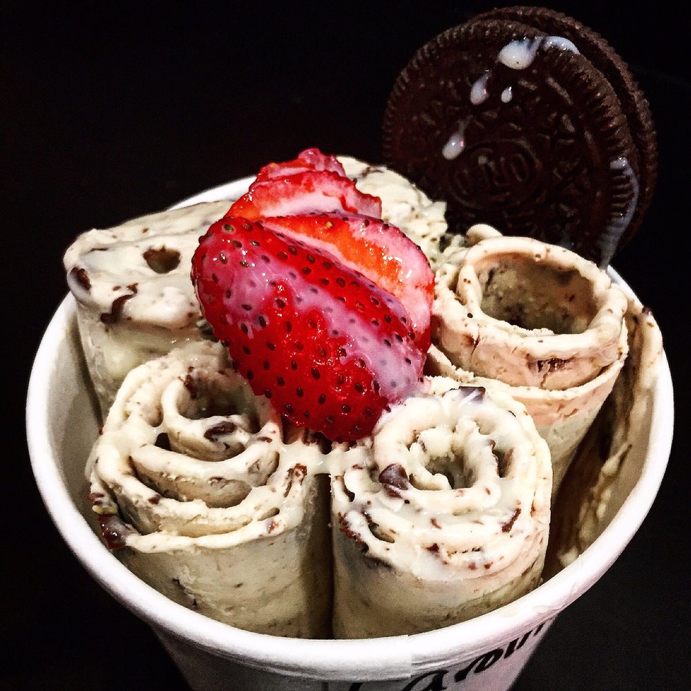 Minus10 Ice Cream Thai Rolled Ice Cream