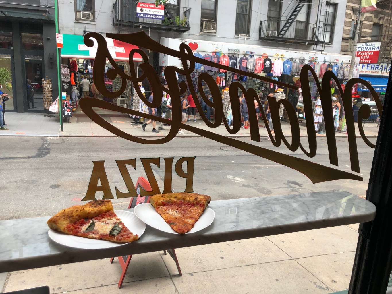 Maneros Pizza