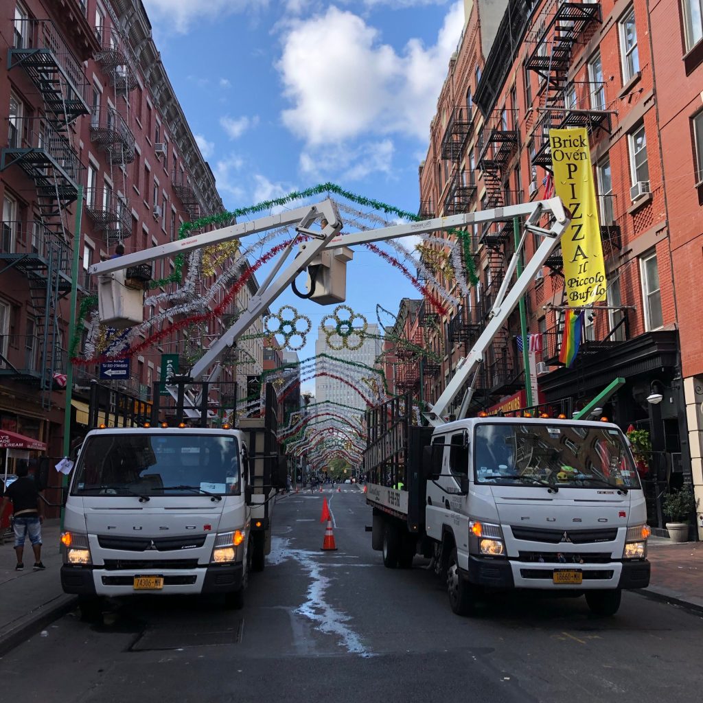 Setting Up for Feast of San Gennaro (1)