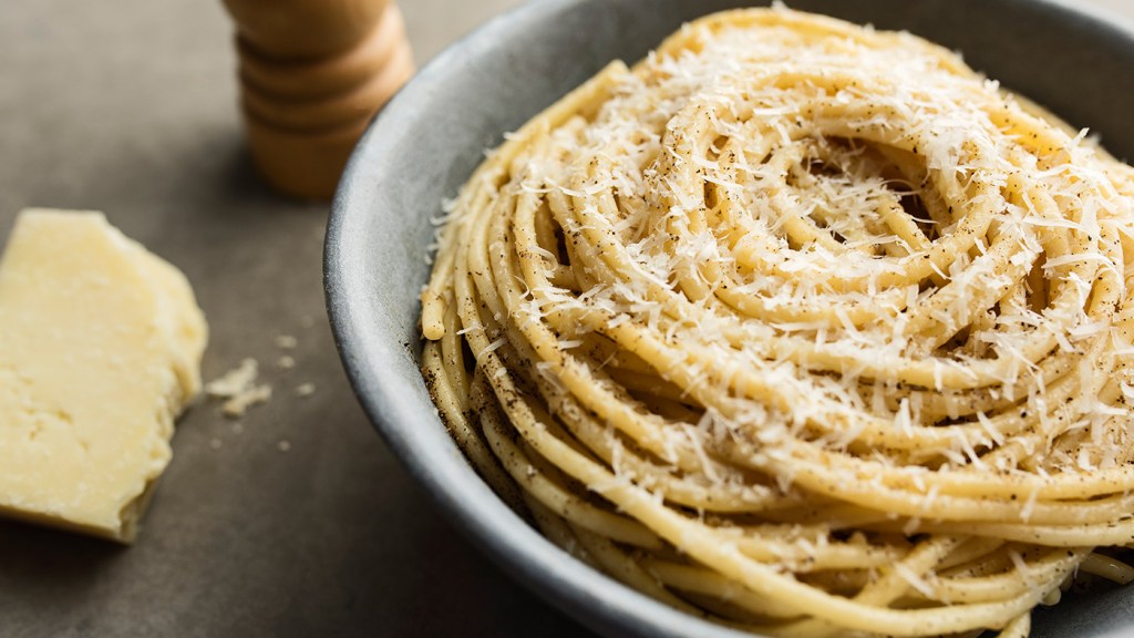 Making Cacio e Pepe