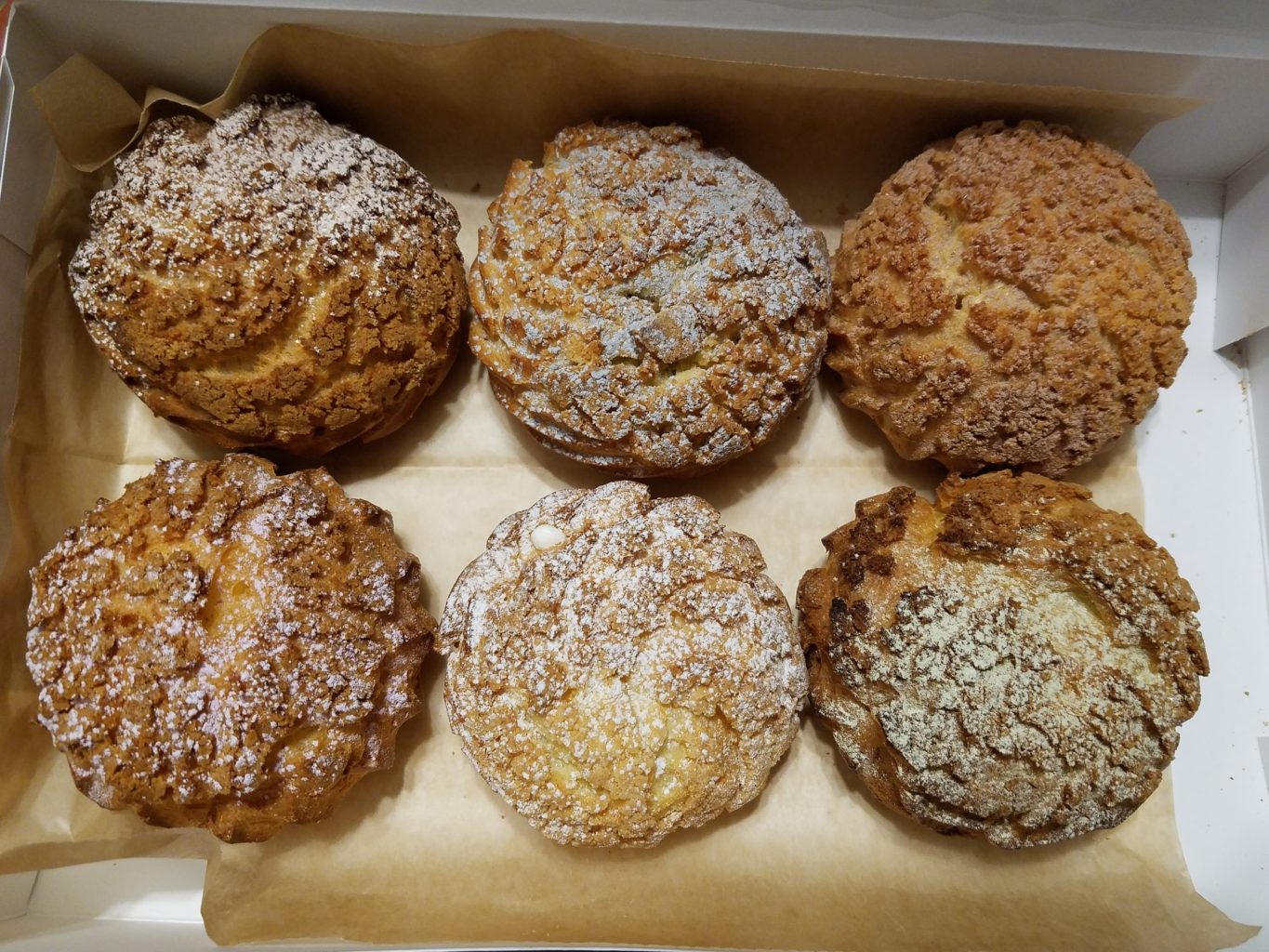 Alimama Cream Puffs