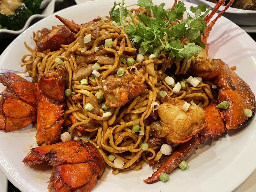 Uncle Lou Lobster Yee Mein