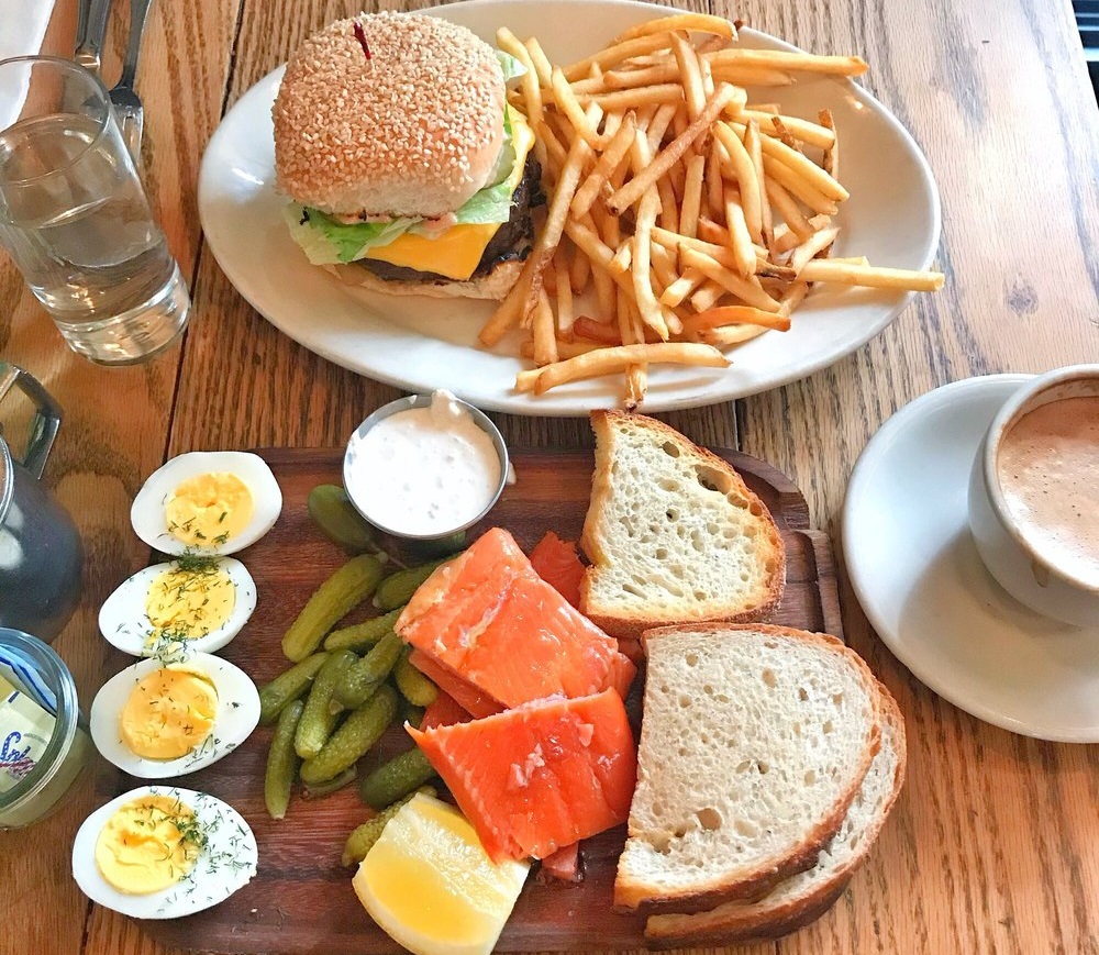 Freemans Cheeseburger